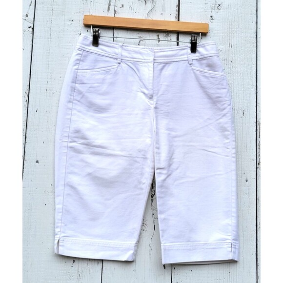Ann Taylor Women's White Knee Length Cotton Blend Curvy Shorts Sz 4 - Picture 1 of 4